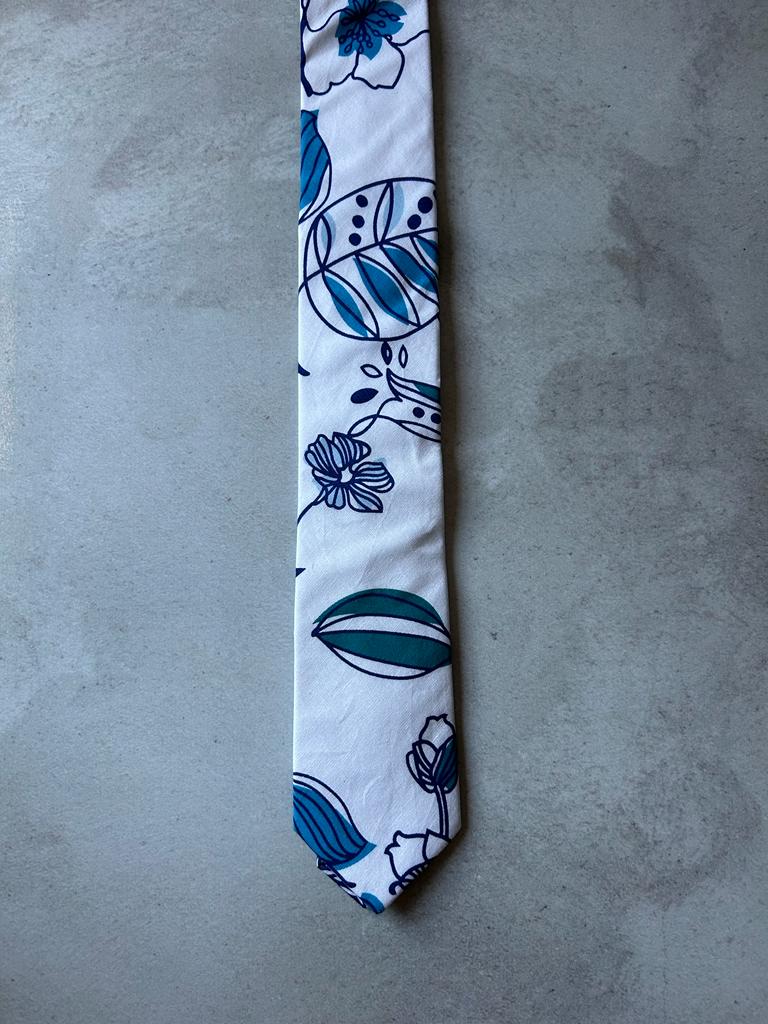 White blue floral line art skinny tie