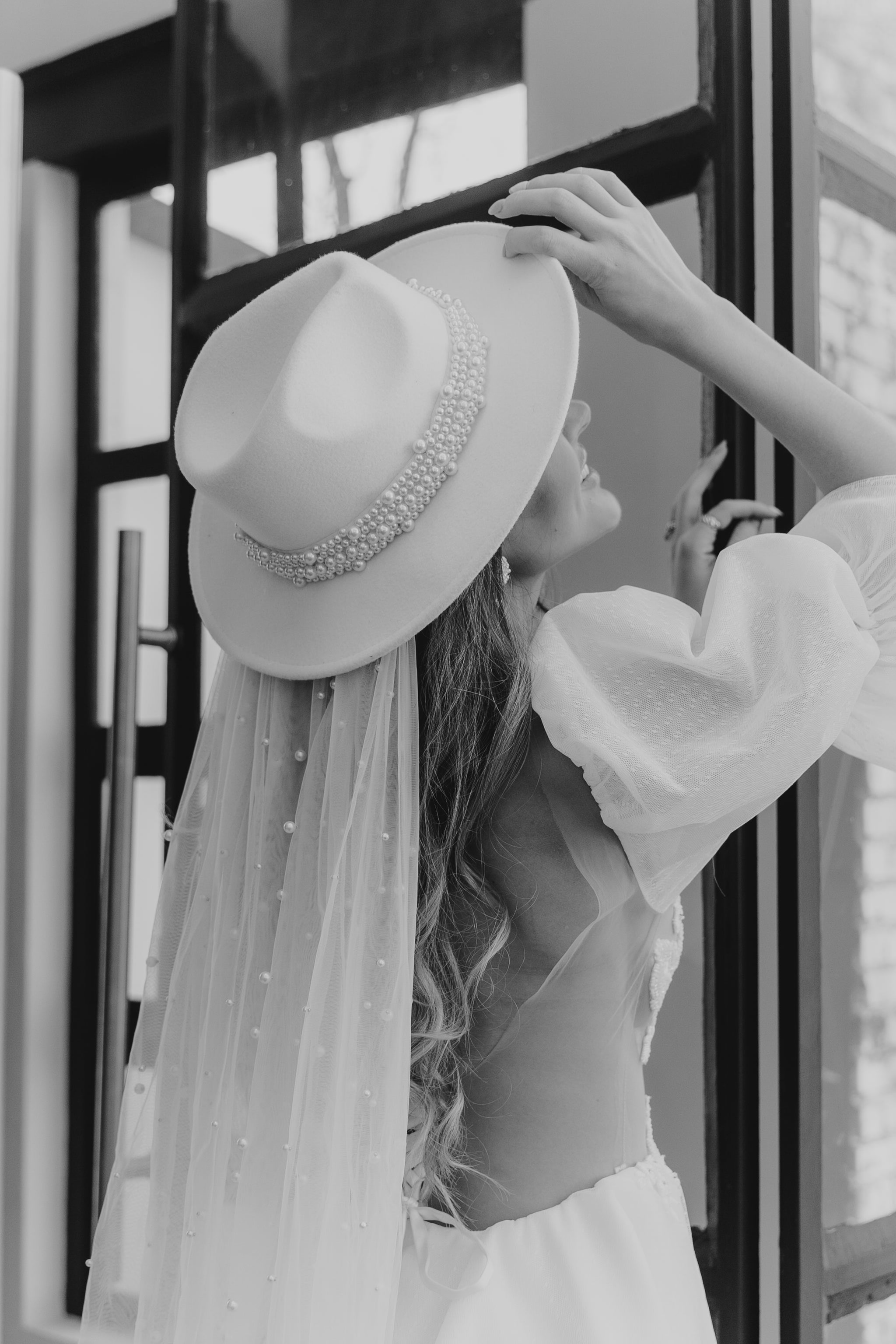 LADY D BRIDAL HAT WHITE – Coffee Ties & Co