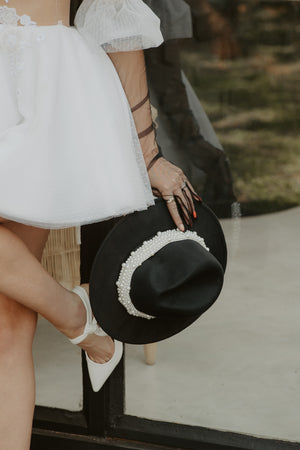 LADY D BRIDAL HAT BLACK